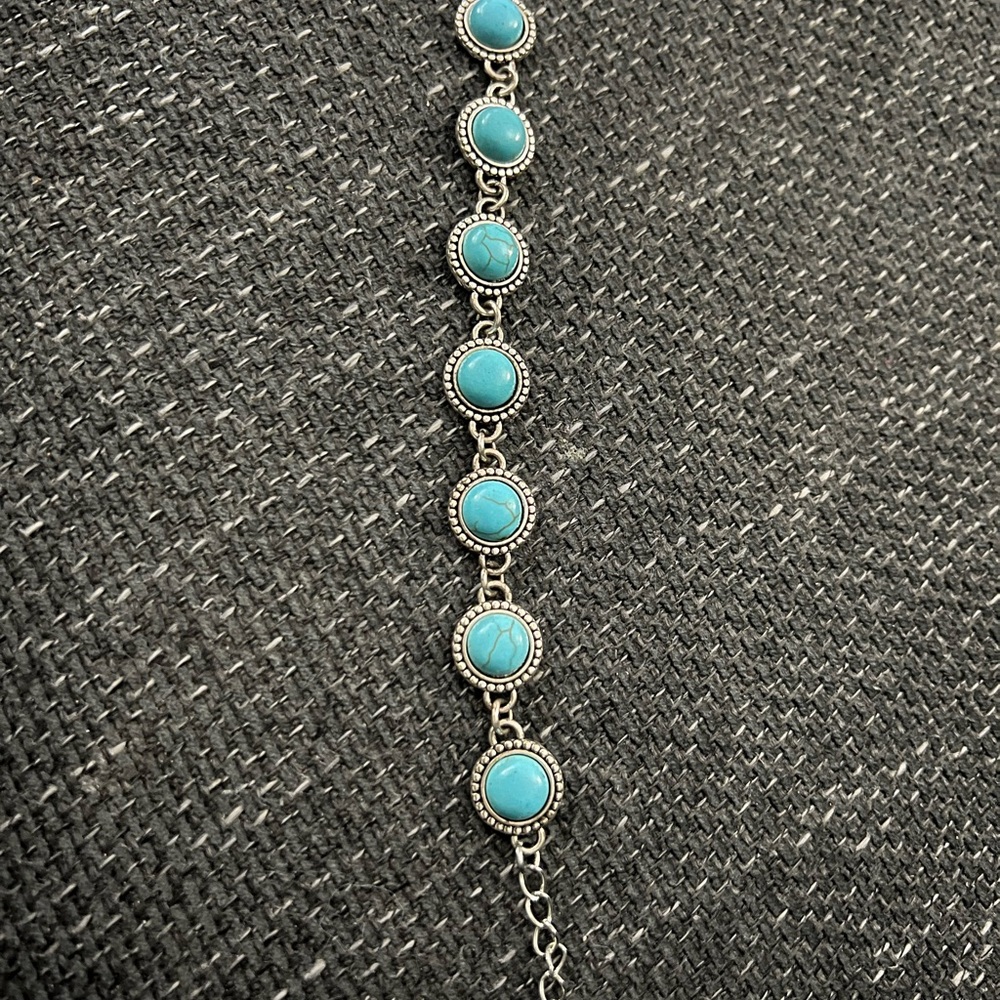 Elegant Silver and Turquoise Bracelet